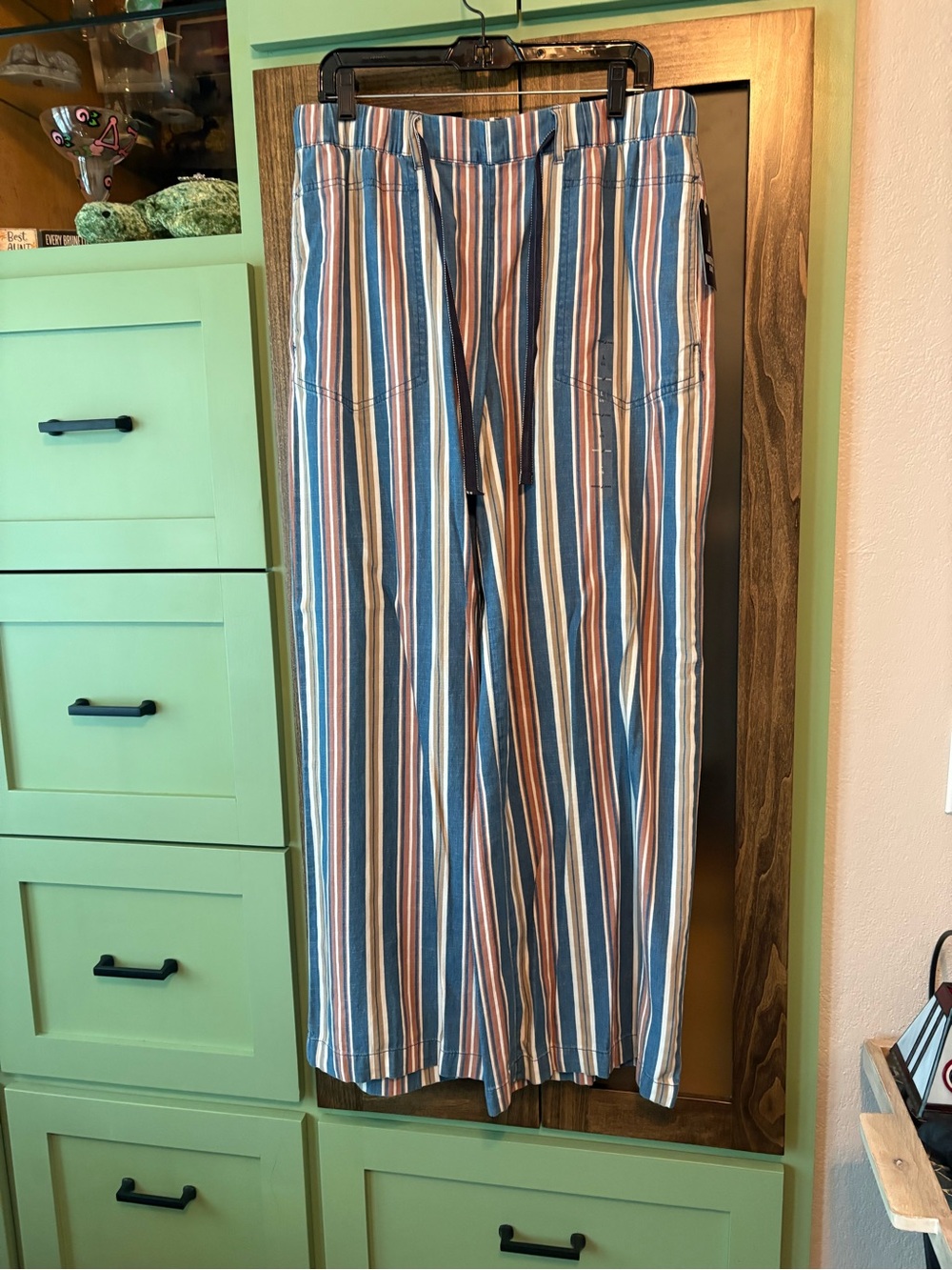Striped Wide-Leg women’s pants